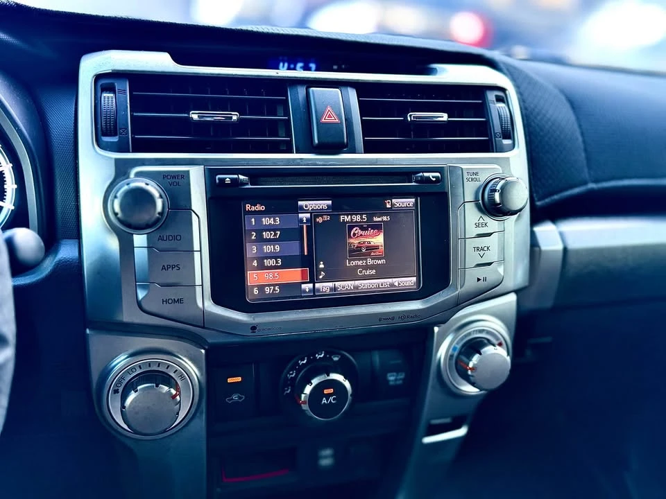 2016 Toyota 4Runner 5th Gen - Image 8 of 10