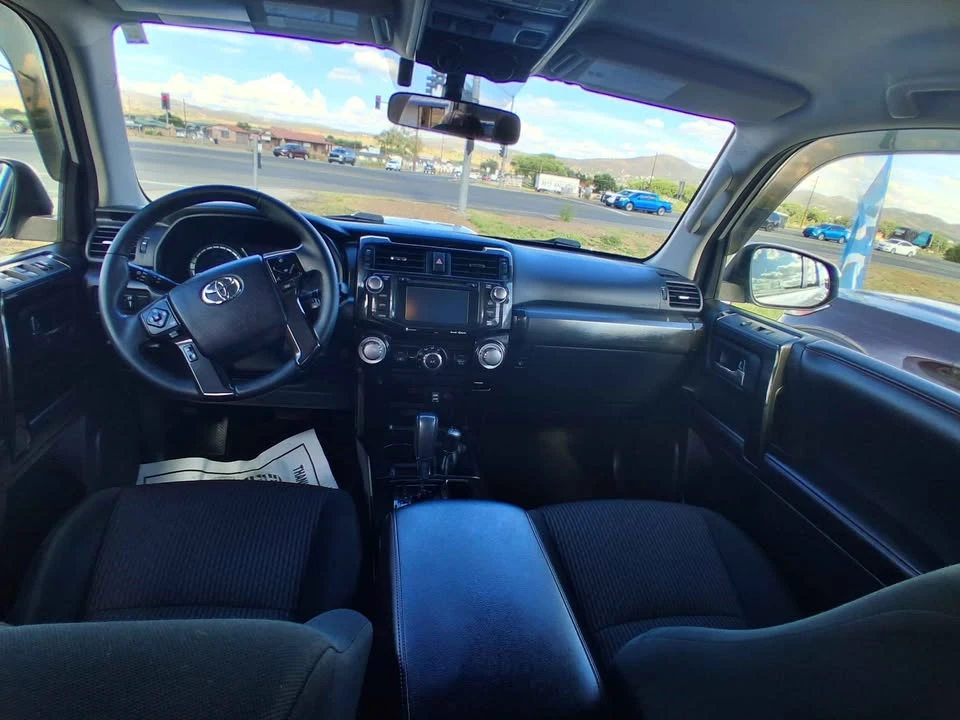 2016 Toyota 4Runner 5th Gen - Image 5 of 10