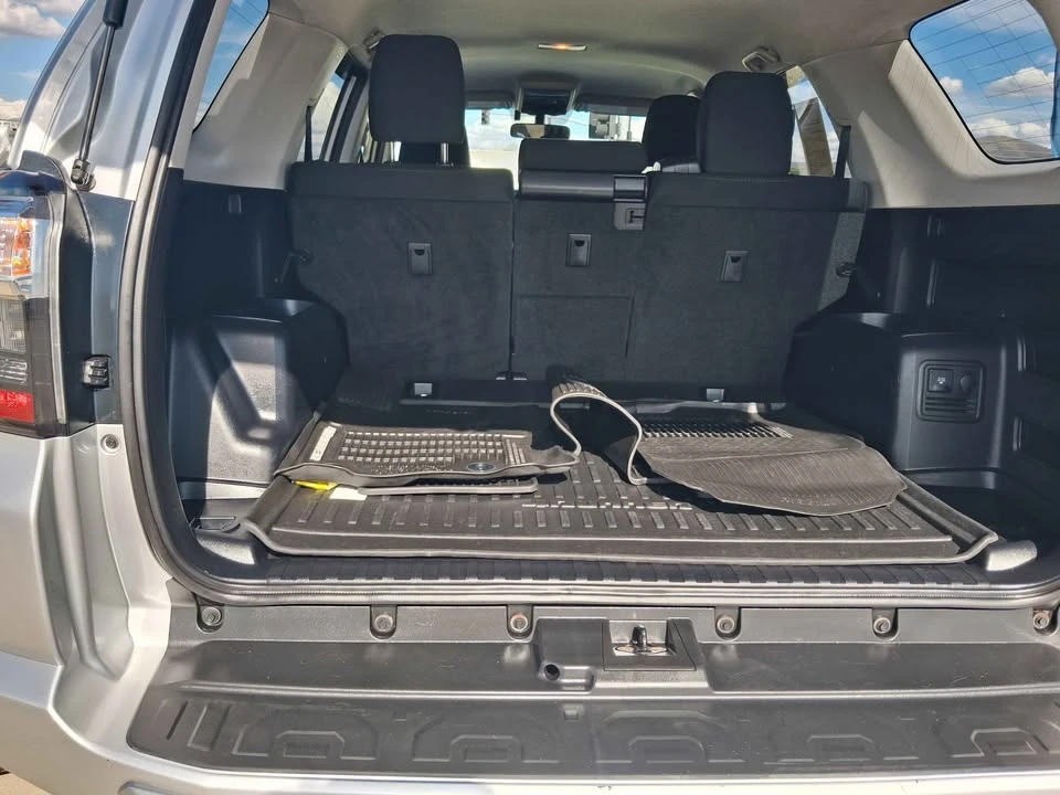 2016 Toyota 4Runner 5th Gen - Image 7 of 10