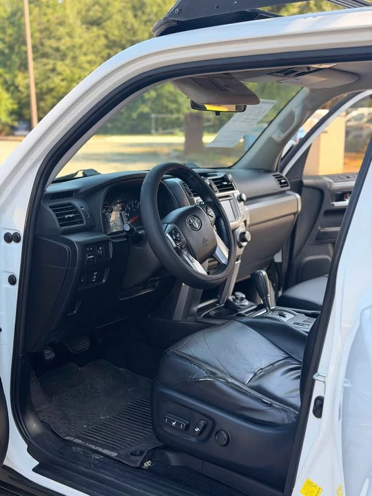 2016 Toyota 4Runner 5th Gen - Image 10 of 19