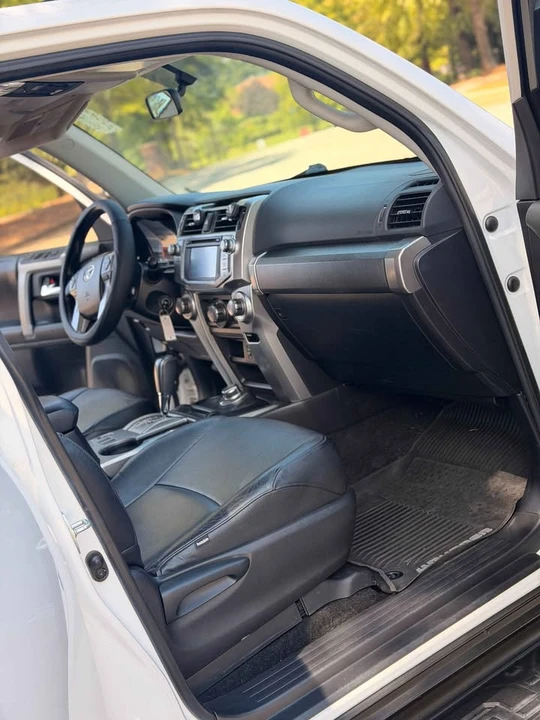 2016 Toyota 4Runner 5th Gen - Image 15 of 19
