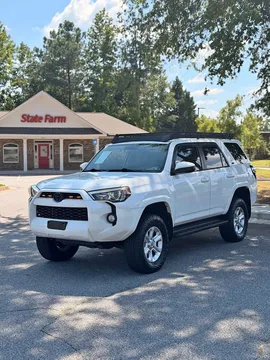 2016 Toyota 4Runner SR5 Sport Utility 4D