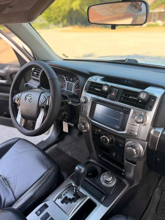 2016 Toyota 4Runner 5th Gen - Image 16 of 19