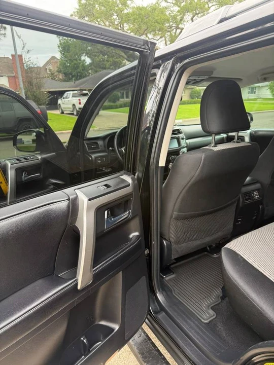 2016 Toyota 4Runner 5th Gen - Image 8 of 11