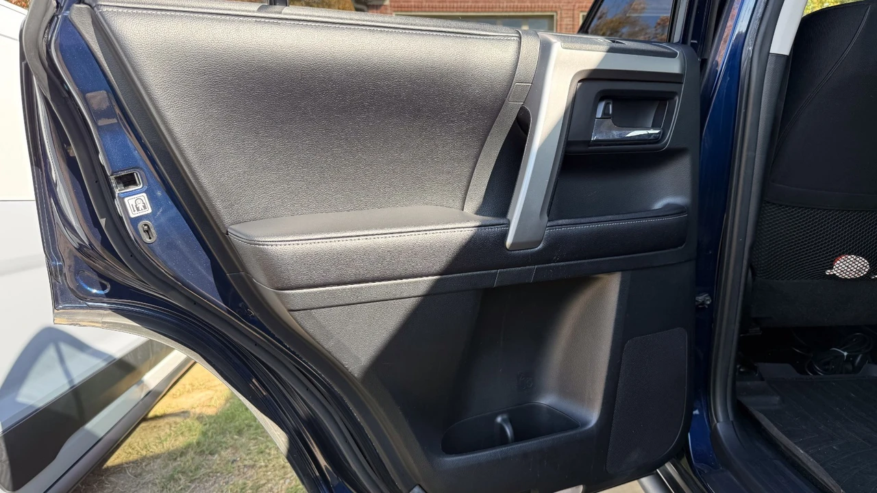 2016 Toyota 4Runner 5th Gen - Image 6 of 21