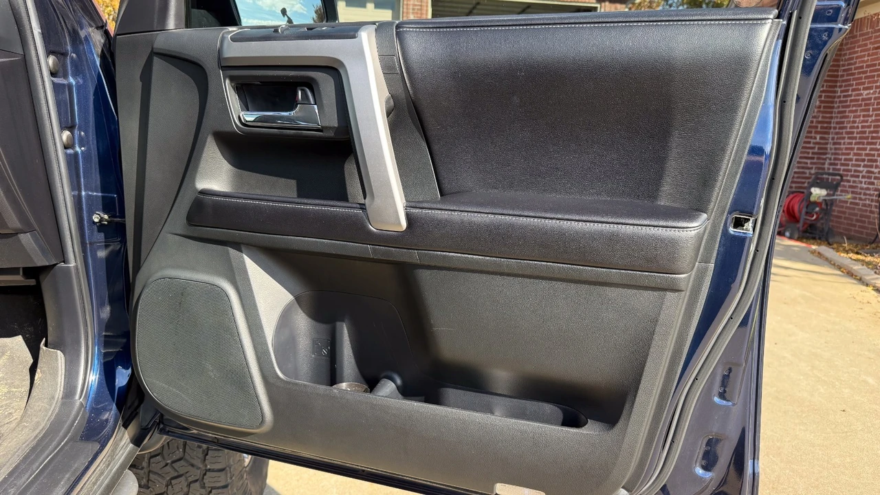 2016 Toyota 4Runner 5th Gen - Image 9 of 21