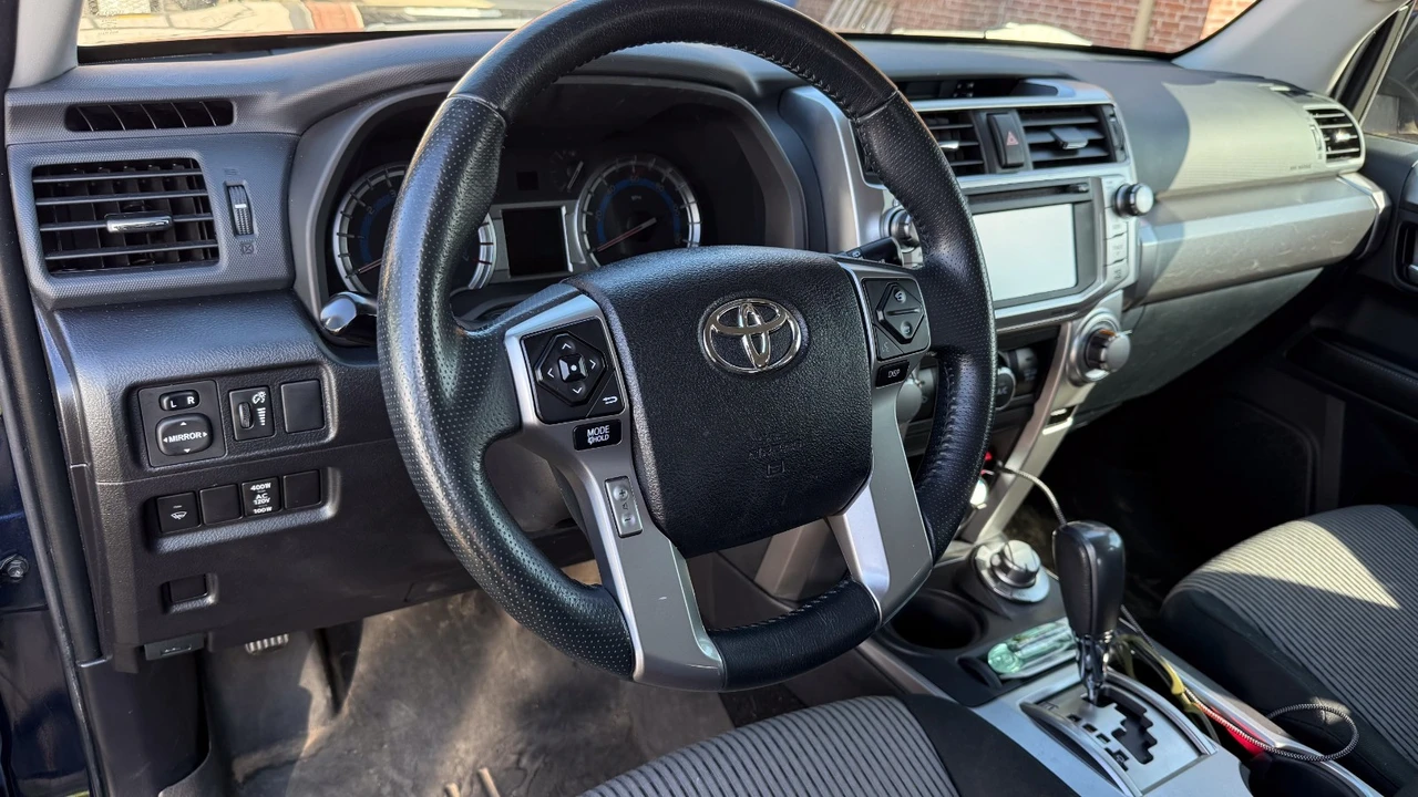 2016 Toyota 4Runner 5th Gen - Image 10 of 21