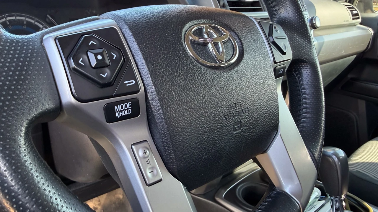 2016 Toyota 4Runner 5th Gen - Image 11 of 21