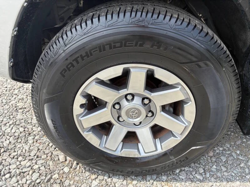 2016 Toyota 4Runner 5th Gen - Image 16 of 17