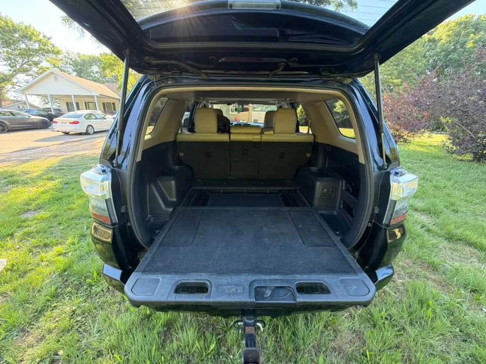 2016 Toyota 4Runner 5th Gen - Image 8 of 10