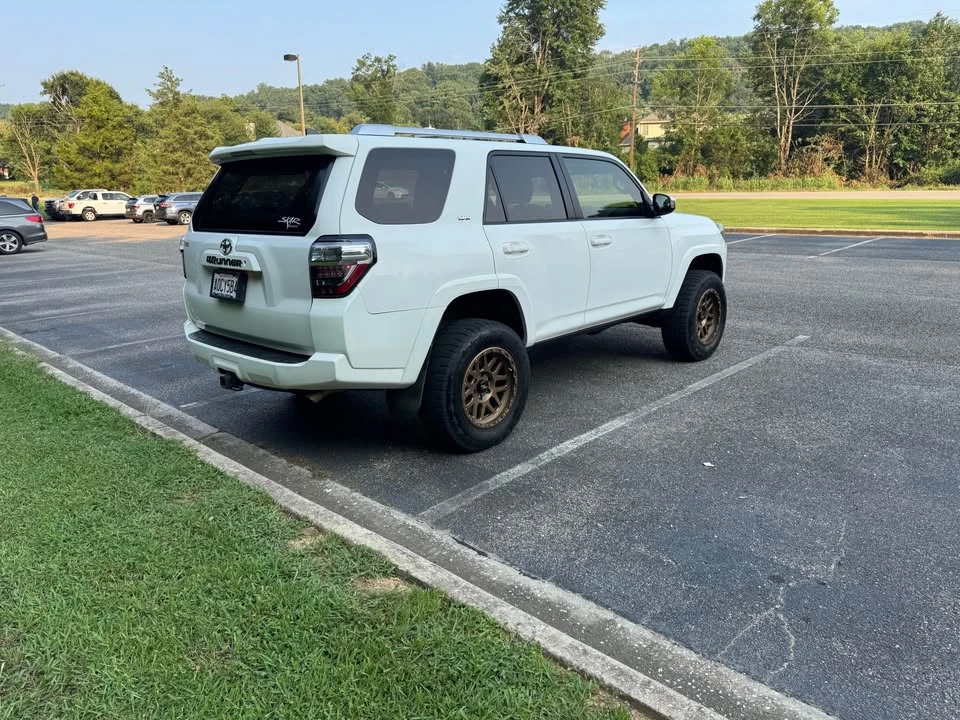 2016 Toyota 4Runner 5th Gen - Image 7 of 10