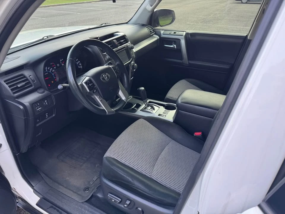 2016 Toyota 4Runner 5th Gen - Image 8 of 10
