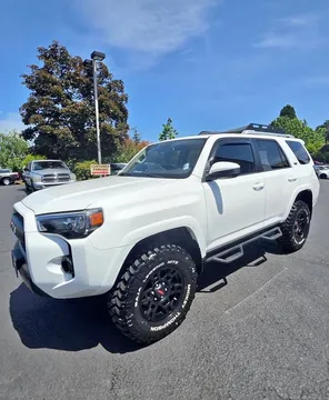 2016 Toyota 4Runner SR5 Sport Utility 4WD