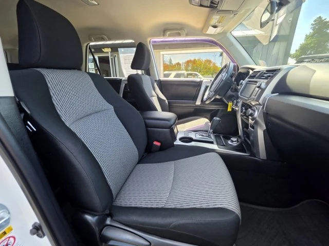 2016 Toyota 4Runner 5th Gen - Image 10 of 15