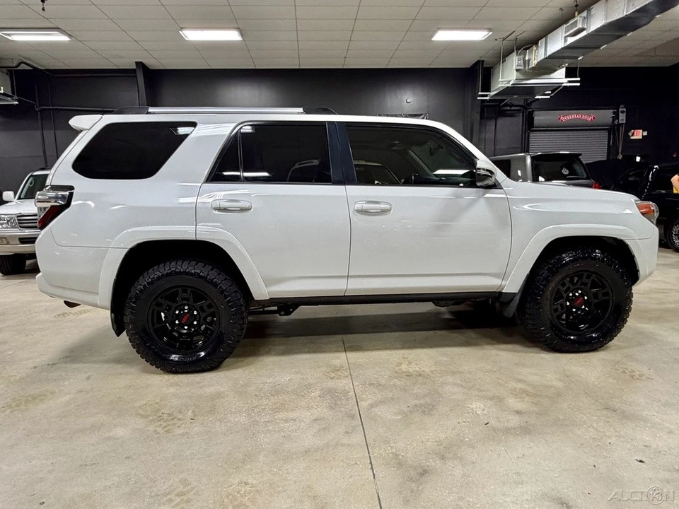 2016 Toyota 4Runner 5th Gen - Image 7 of 12