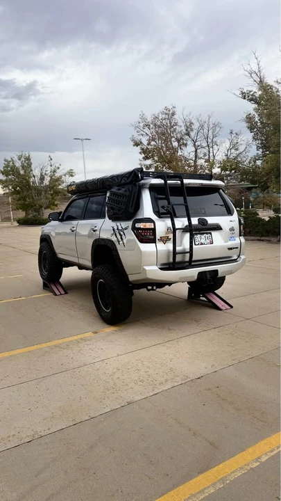 2016 Toyota 4Runner 5th Gen - Image 6 of 13