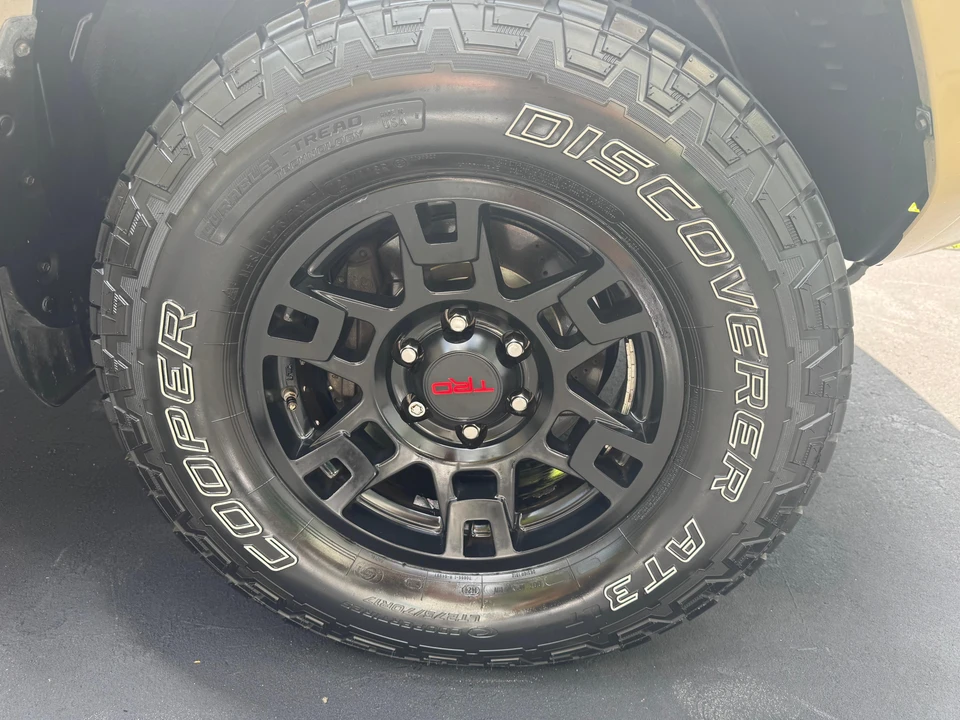 2016 Toyota 4Runner 5th Gen - Image 17 of 31