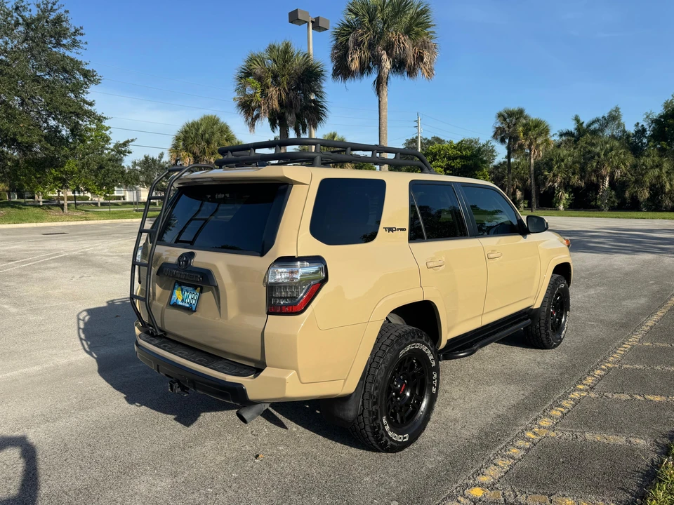2016 Toyota 4Runner 5th Gen - Image 9 of 31