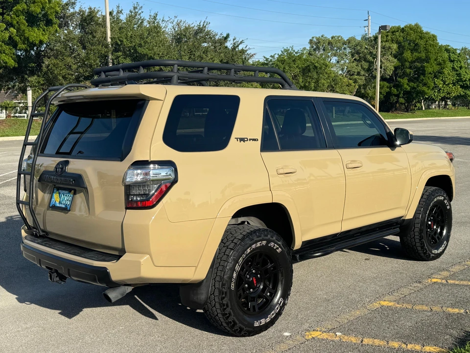 2016 Toyota 4Runner 5th Gen - Image 10 of 31
