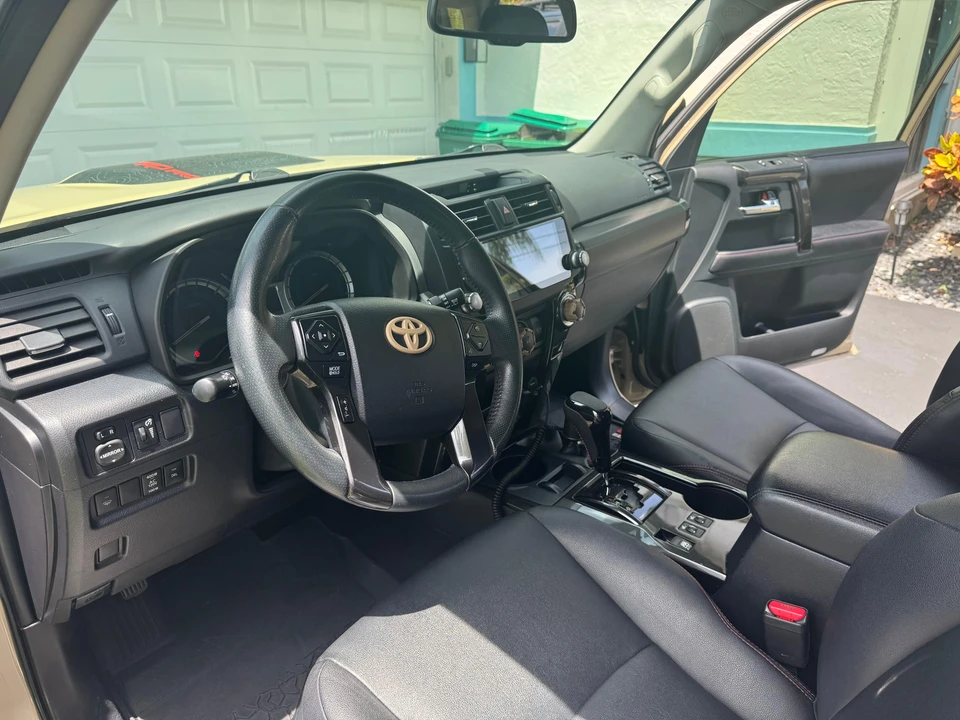 2016 Toyota 4Runner 5th Gen - Image 25 of 31