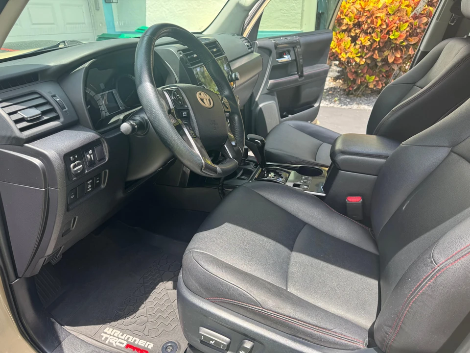 2016 Toyota 4Runner 5th Gen - Image 24 of 31