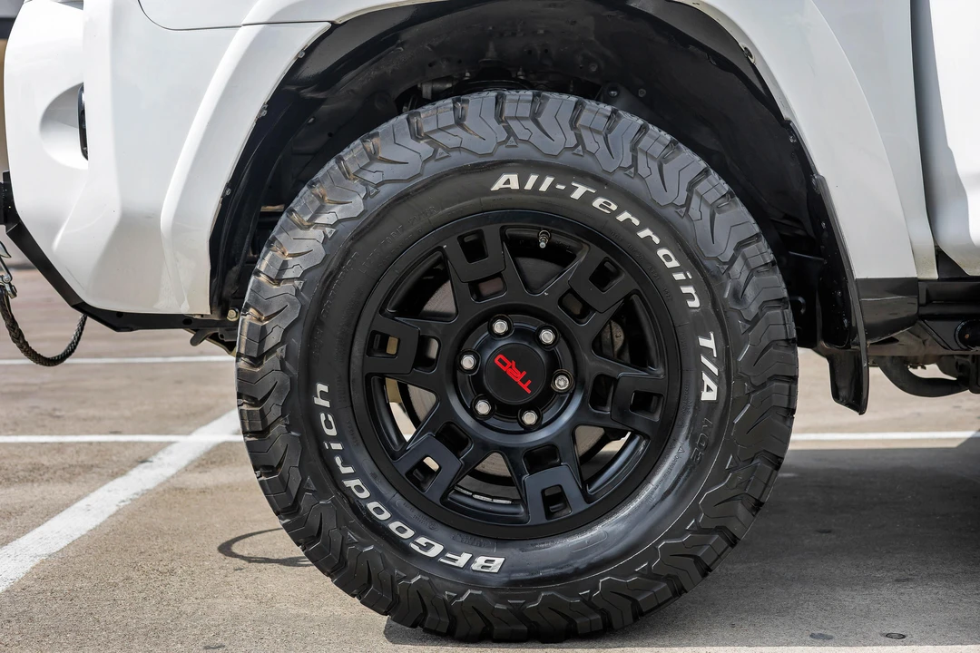 2016 Toyota 4Runner 5th Gen - Image 23 of 31