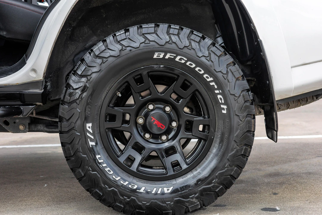 2016 Toyota 4Runner 5th Gen - Image 24 of 31