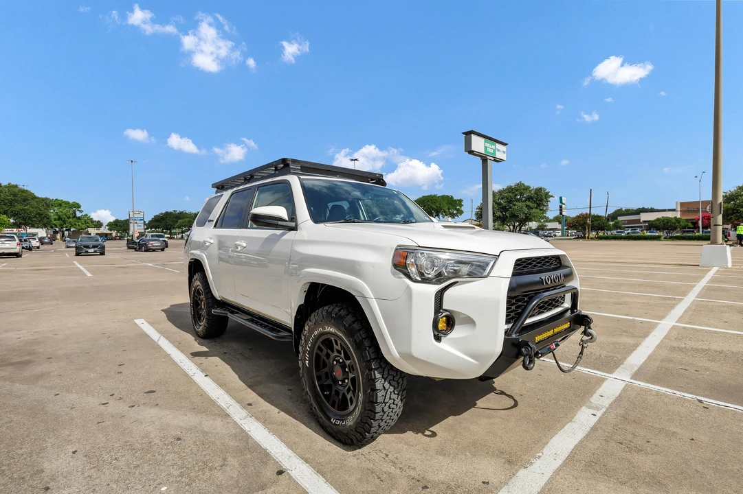 2016 Toyota 4Runner 5th Gen - Image 9 of 31