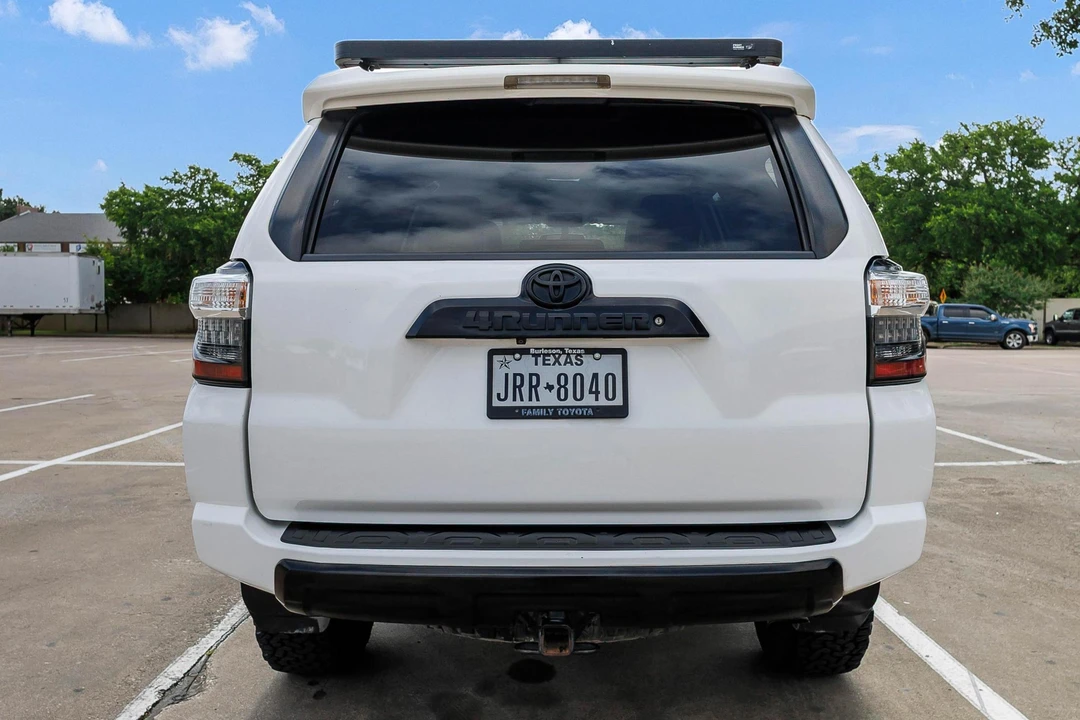 2016 Toyota 4Runner 5th Gen - Image 5 of 31