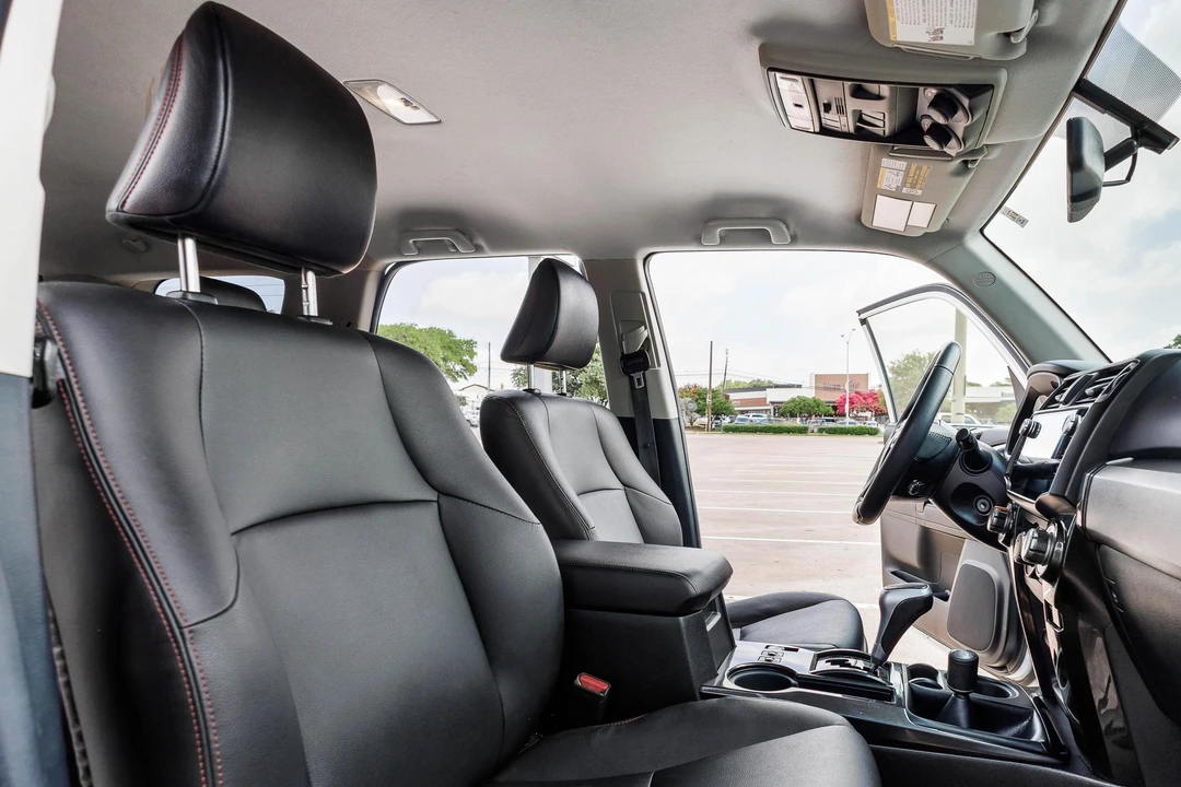 2016 Toyota 4Runner 5th Gen - Image 28 of 31