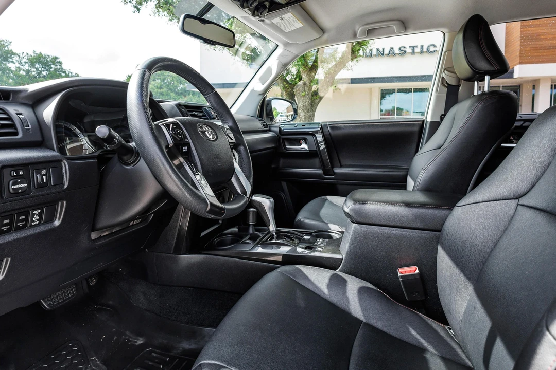 2016 Toyota 4Runner 5th Gen - Image 27 of 31