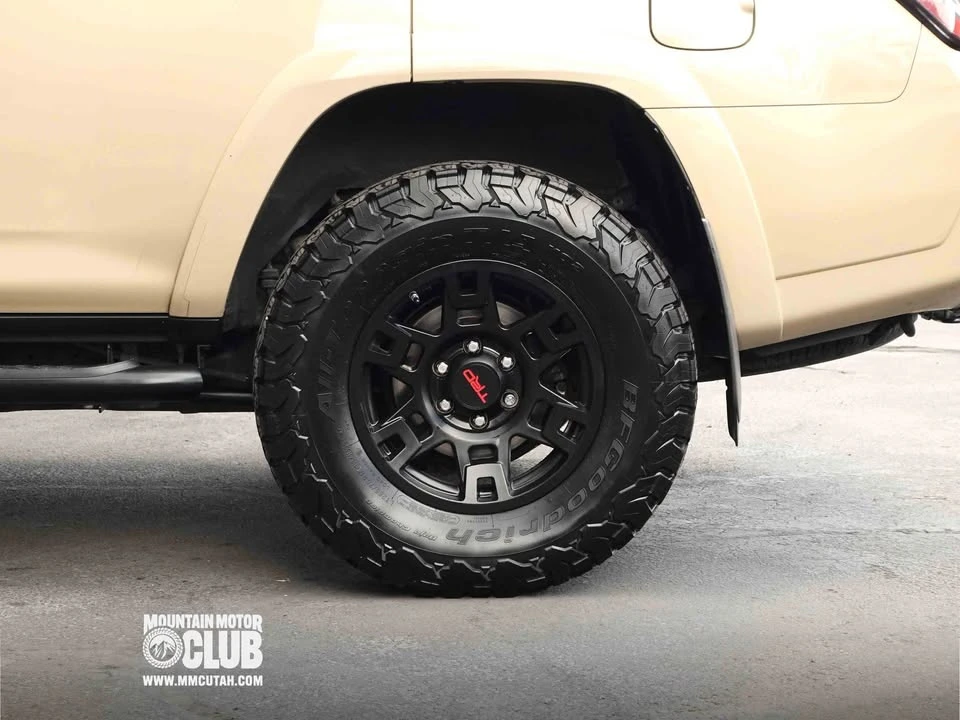 2016 Toyota 4Runner 5th Gen - Image 9 of 20