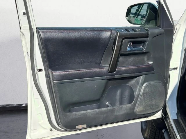 2016 Toyota 4Runner 5th Gen - Image 13 of 21