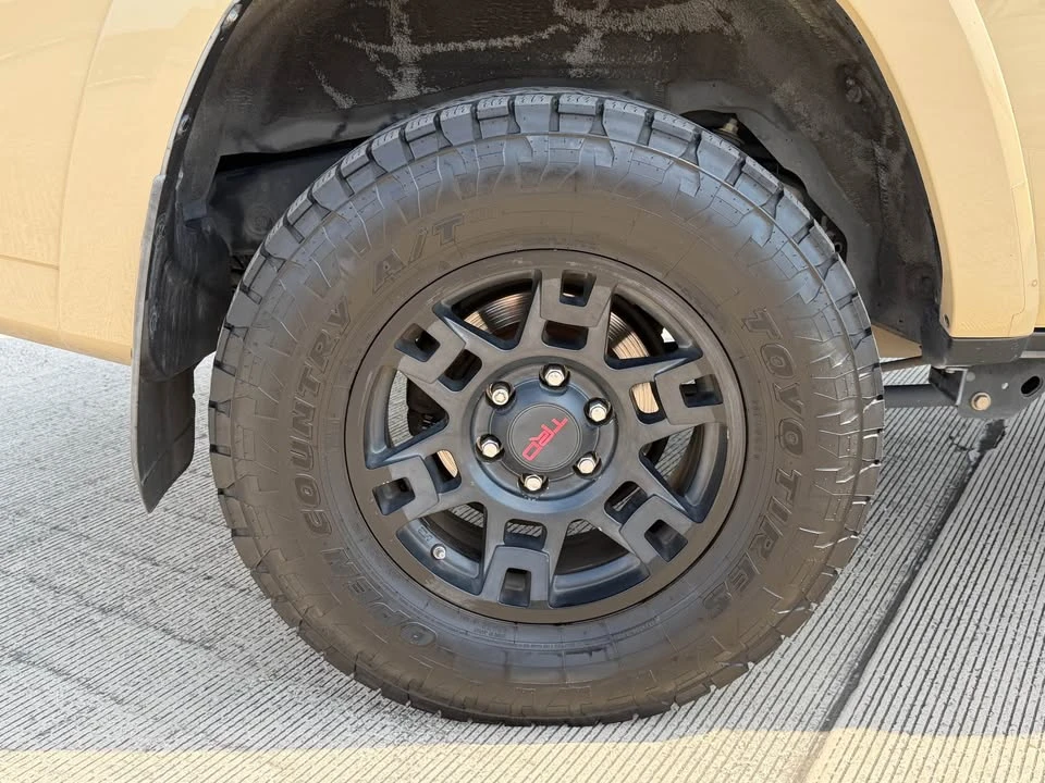 2016 Toyota 4Runner 5th Gen - Image 5 of 20