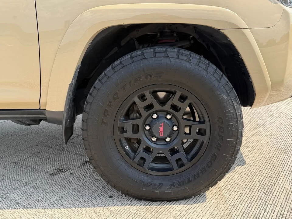 2016 Toyota 4Runner 5th Gen - Image 6 of 20