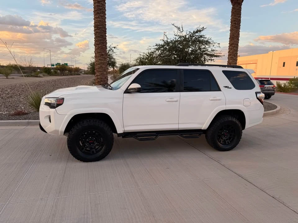 2016 Toyota 4Runner 5th Gen - Image 16 of 18