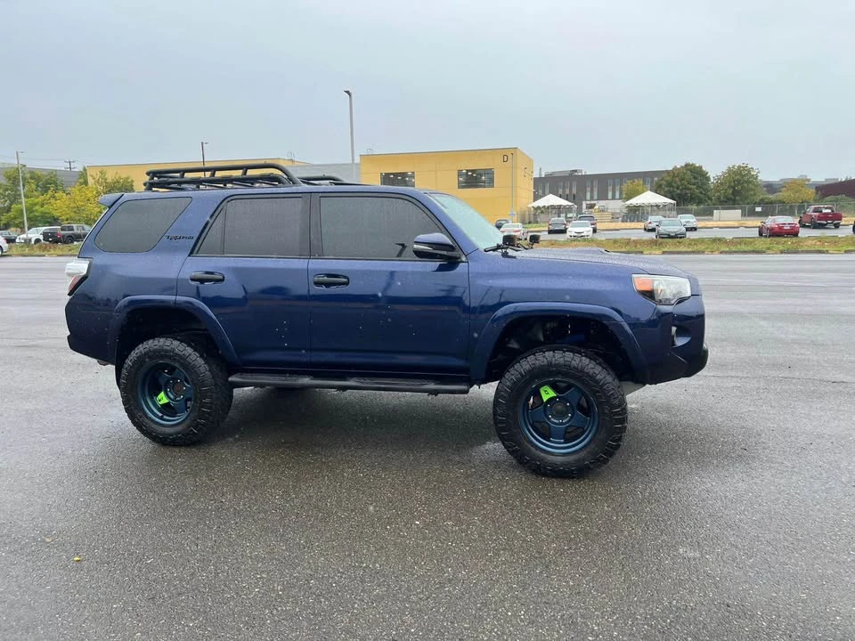 2016 Toyota 4Runner 5th Gen - Image 18 of 19