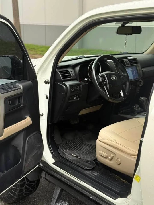 2016 Toyota 4Runner 5th Gen - Image 11 of 12