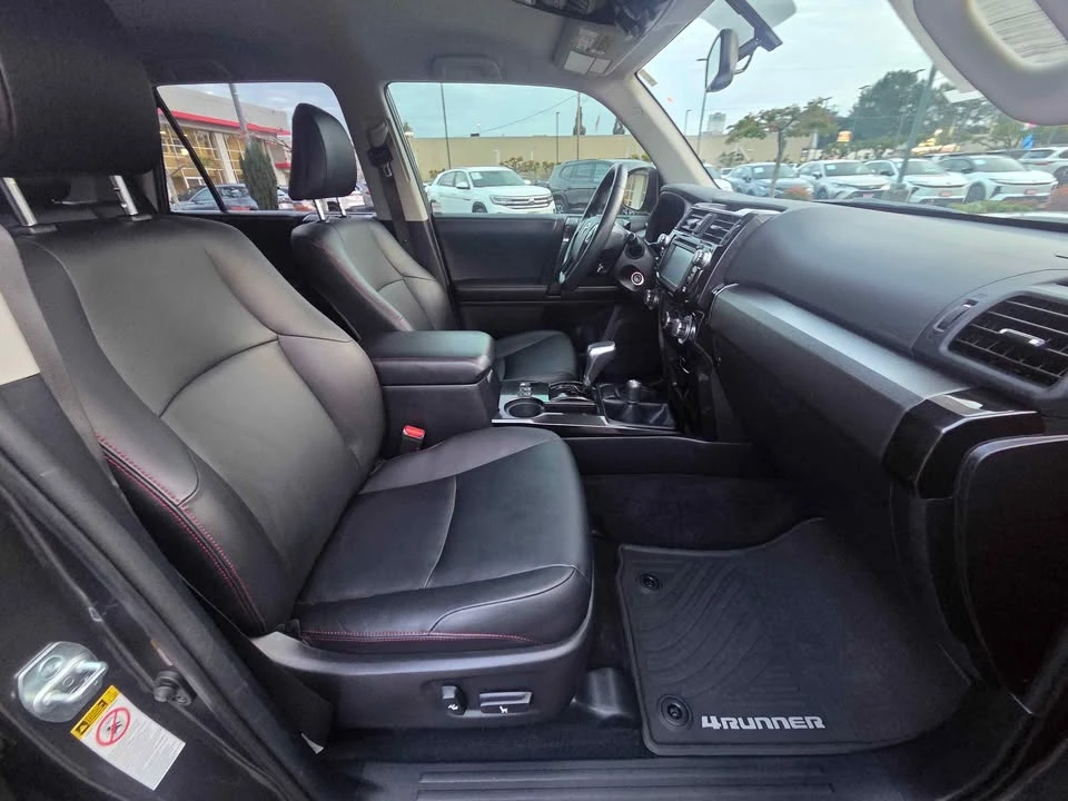 2016 Toyota 4Runner 5th Gen - Image 6 of 16