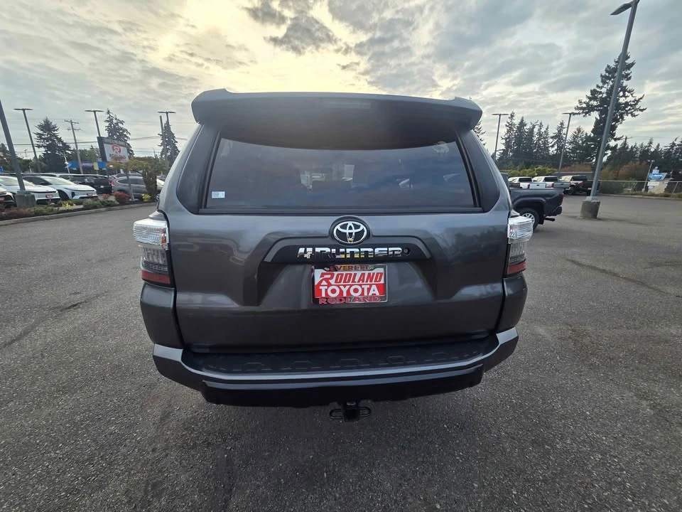 2016 Toyota 4Runner 5th Gen - Image 14 of 16