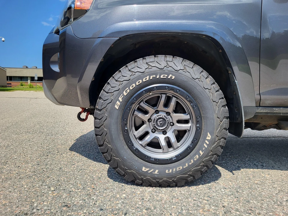 2016 Toyota 4Runner 5th Gen - Image 19 of 31