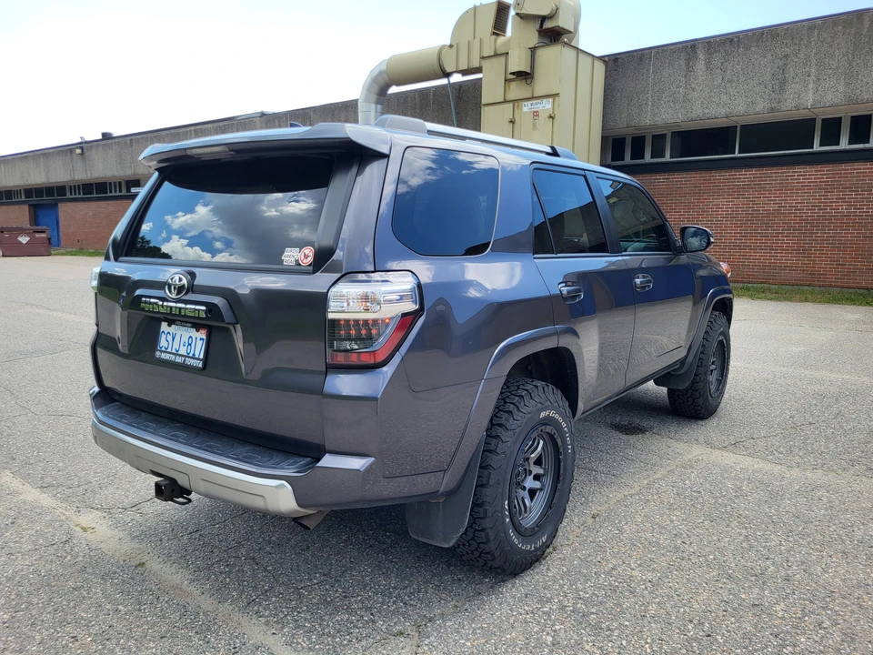 2016 Toyota 4Runner 5th Gen - Image 7 of 31