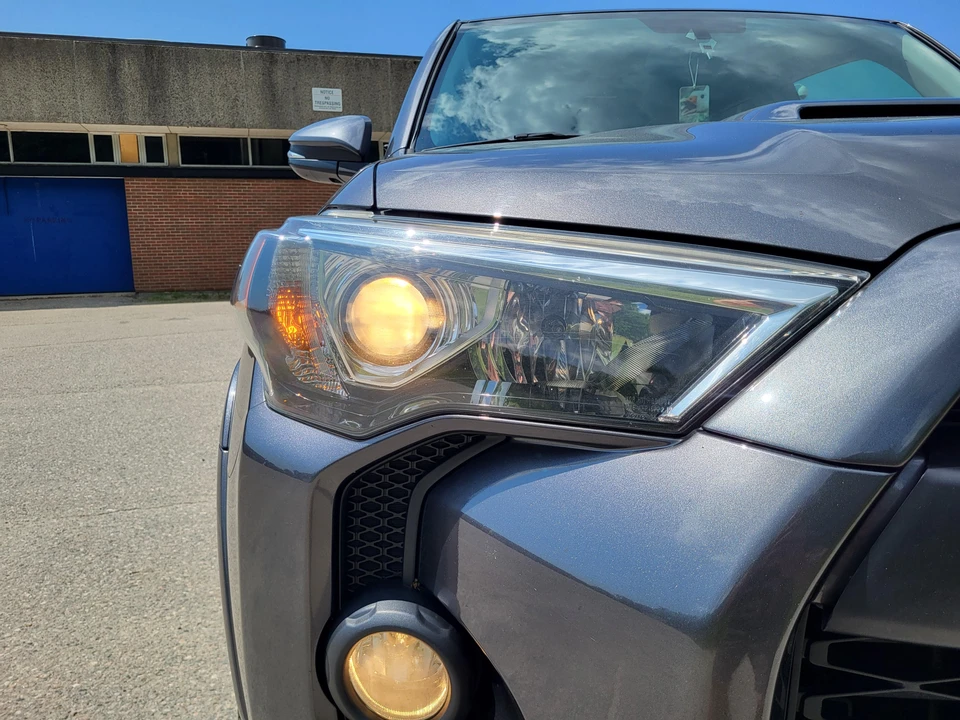 2016 Toyota 4Runner 5th Gen - Image 9 of 31