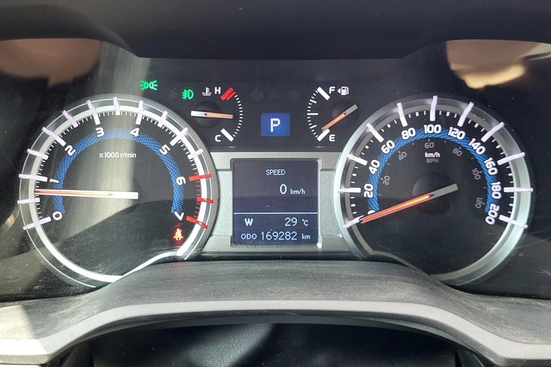 2016 Toyota 4Runner 5th Gen - Image 30 of 31
