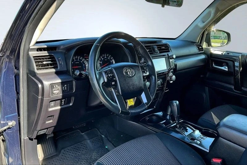 2016 Toyota 4Runner 5th Gen - Image 11 of 12