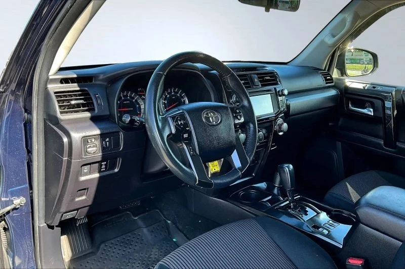 2016 Toyota 4Runner 5th Gen - Image 11 of 12