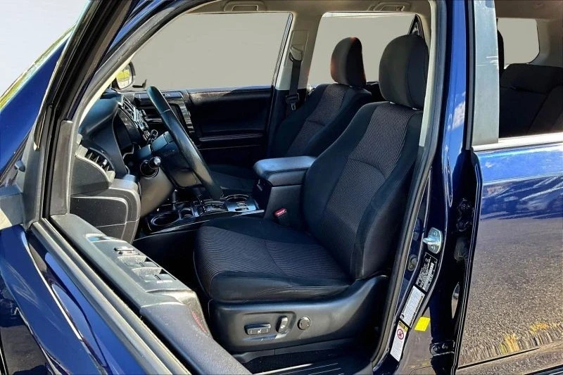 2016 Toyota 4Runner 5th Gen - Image 10 of 12