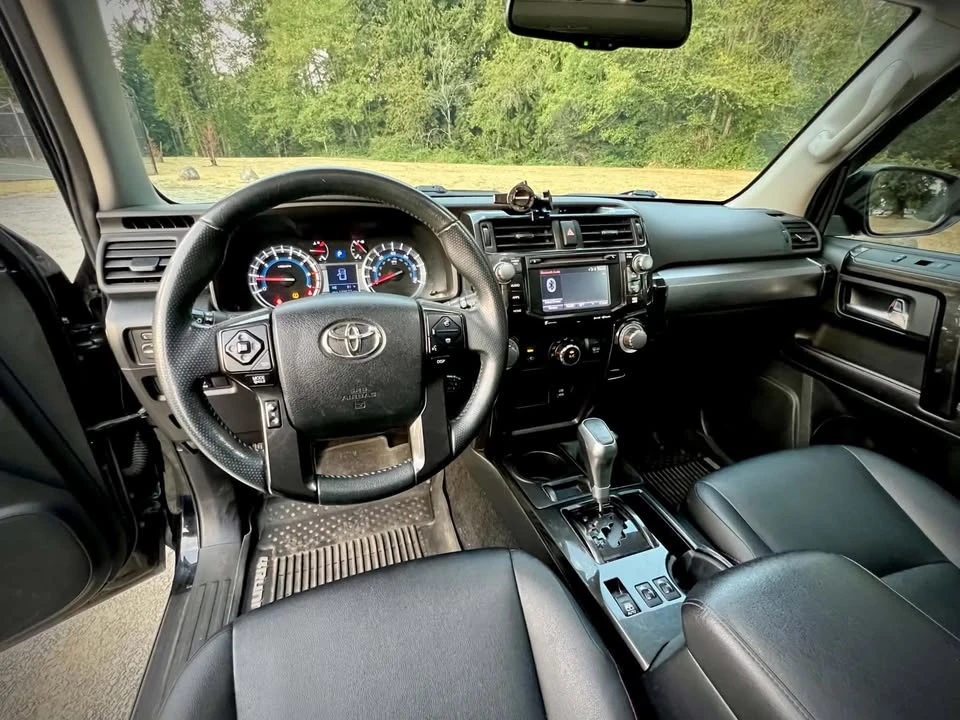2016 Toyota 4Runner 5th Gen - Image 11 of 13