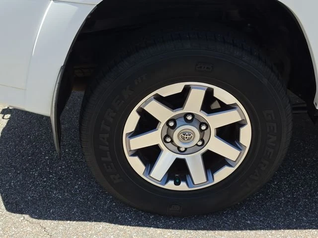 2016 Toyota 4Runner 5th Gen - Image 5 of 20