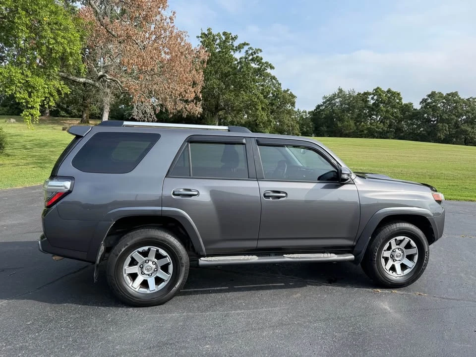 2016 Toyota 4Runner 5th Gen - Image 4 of 13